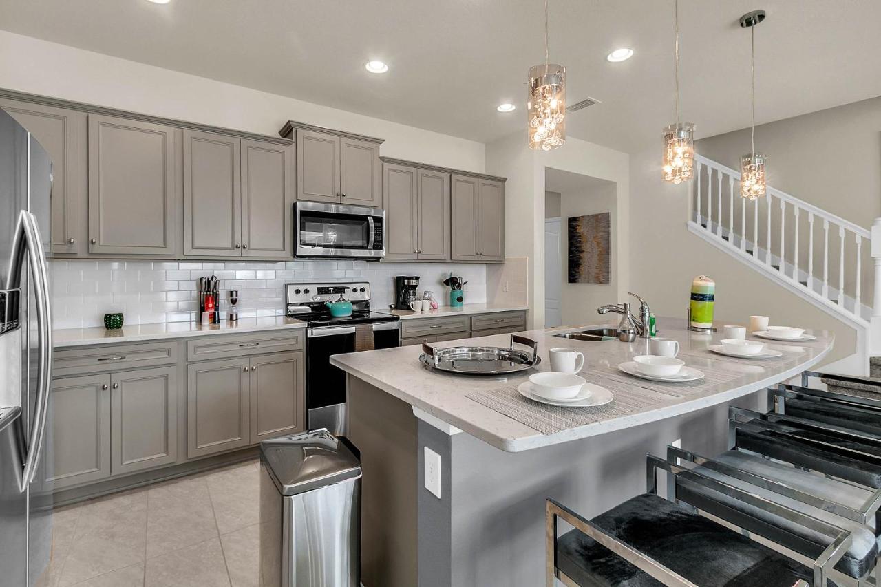 5 Bedrooms - 4,5 Bathrooms - Windsor At Westside 8928 Sa 올랜도 외부 사진