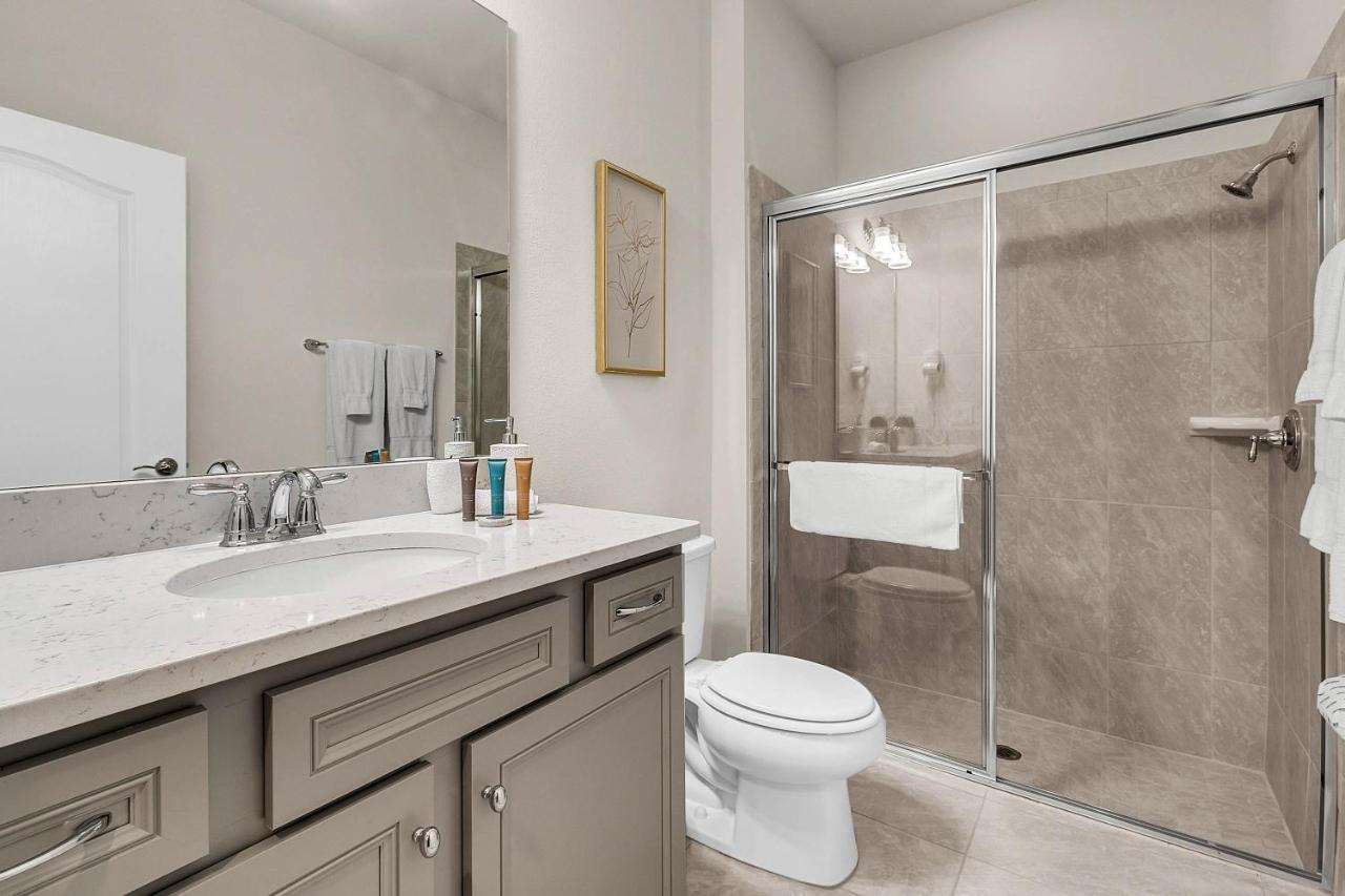 5 Bedrooms - 4,5 Bathrooms - Windsor At Westside 8928 Sa 올랜도 외부 사진
